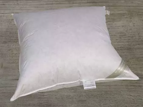 Hofmann Extreme Volume Пуховая подушка очень твердая 80x80 см 2000г Betten Hofmann