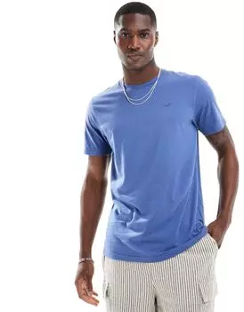 Hollister – синяя футболка с логотипом