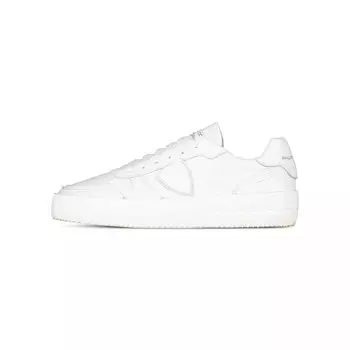 Хорошие кроссовки на широкой подошве. Philippe Model, белый