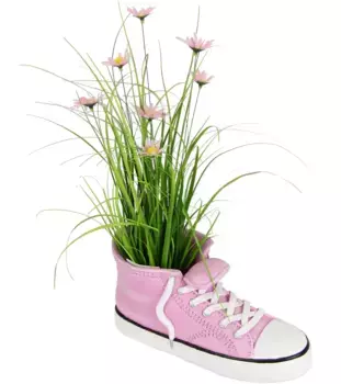 И.ГЕ.А. Искусственный цветок "Куст травы с ромашками в кедах" I.GE.A. 27х43х14 см, розовый