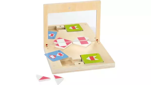 Игра на симметрию с зеркалом обучение Small Foot