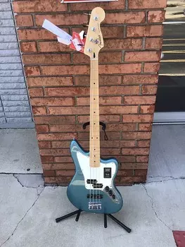 Игрок Ягуар Басс Fender 0149302513