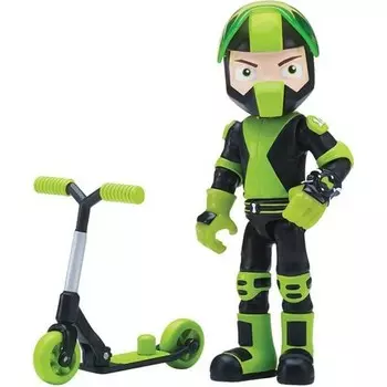 Игровой набор Giochi Preziosi Ben 10 Фигурка и самокат