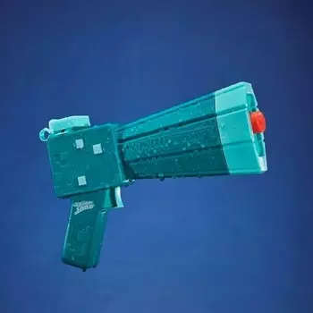Игрушечный пистолет кальмар Hasbro Nerf Super Soaker Minecraft светящийся