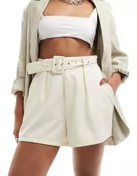 In The Style – элегантные шорты кремового цвета с поясом