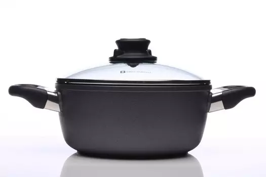 Индукционная алюминиевая кастрюля Swiss Diamond 2,3 кварты, черный