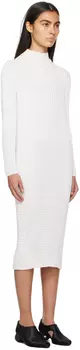 ISSEY MIYAKE Белое губчатое платье миди