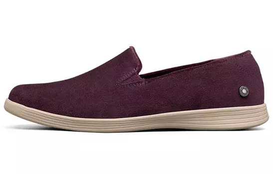 Изящные туфли для жизни женские с низким верхом бордового цвета Skechers