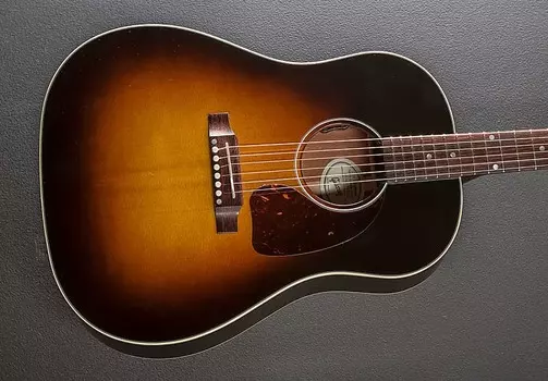 J-45 Standard - винтажные солнечные лучи Gibson