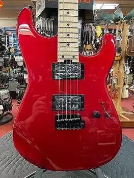 Jackson Pro Series Signature Gus G. San Dimas, накладка на гриф из клена, цвет Candy Apple Red Pro Series Signature Gus G. San Dimas, Maple Fingerboard, Candy Apple Red