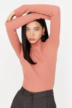 Эластичная трикотажная блузка в рубчик с длинными рукавами и высоким воротником «Пыльная роза» Trendyol, розовый