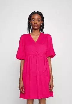 Элегантное платье цвета фуксии YAS