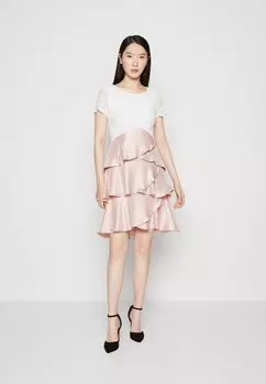 Элегантное платье Swing