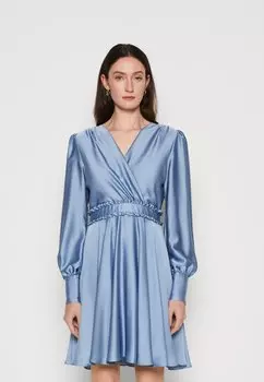 Элегантное платье Swing