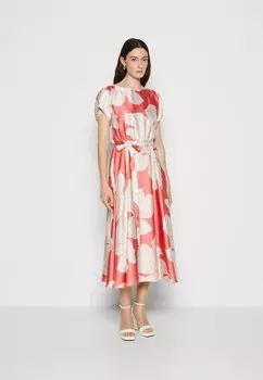 Элегантное платье Swing