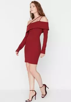 Элегантное платье Trendyol