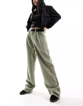 Элегантные брюки цвета хаки с поясом Stradivarius