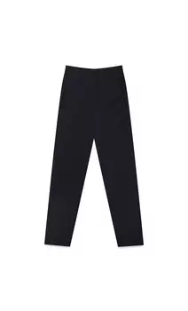 Элегантные брюки с защипами Stradivarius