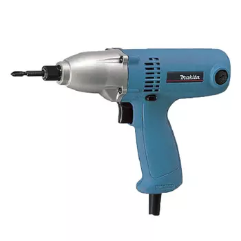 Дрель-шуруповерт Makita