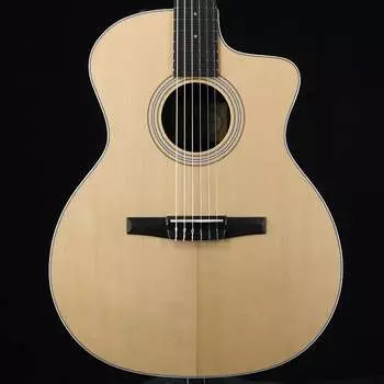 Электроакустическая гитара Taylor 214ce-N с нейлоновыми струнами, натуральный цвет