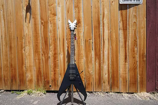 Электрогитара Dean Kerry King V Black Satin 6-String Electric Guitar