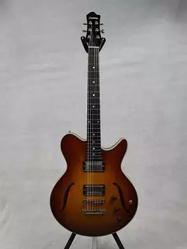 Электрогитара Eastman Semi Hollow Romeo w/ Case