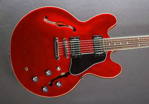 Электрогитара Epiphone ES-335 - Cherry
