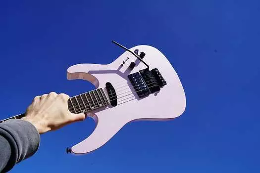Электрогитара ESP LTD DELUXE Mirage Deluxe '87 - Pearl Pink 6-String Electric Guitar NOS