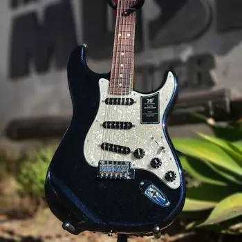 Электрогитара Fender 70th Anniversary Player Stratocaster, Rosewood Fingerboard, Nebula Noir