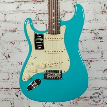 Электрогитара Fender American Professional II Stratocaster Left-Hand Electric Guitar, Rosewood Fingerboard, Miami Blue