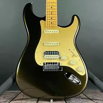 Электрогитара Fender American Ultra Stratocaster HSS, Maple Fingerboard- Texas Tea