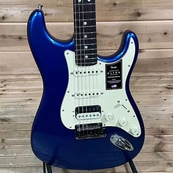 Электрогитара Fender American Ultra Stratocaster HSS — синий цвет кобры American Ultra Stratocaster HSS Electric Guitar - Cobra Blue