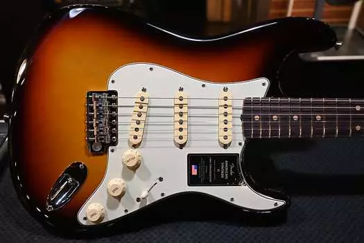 Электрогитара Fender American Vintage II 1961 Stratocaster - 3-Color Sunburst #2506
