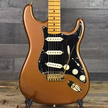 Электрогитара Fender Bruno Mars Stratocaster - Mars Mocha with Hard Shell Case