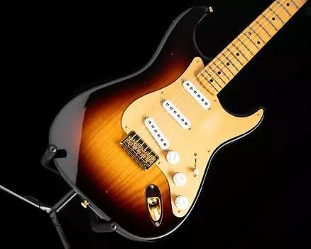 Электрогитара Fender Custom Shop '55 Hardtail Stratocaster Journeyman Relic Wide Fade 2 Tone Sunburst