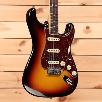 Электрогитара Fender Custom Shop Limited 1967 HSS Stratocaster Journeyman Relic - 3 Color Sunburst - CZ567532 - PLEK'd