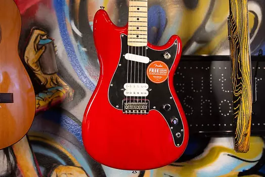 Электрогитара Fender Duo-Sonic HS 2020 Crimson Red Transparent