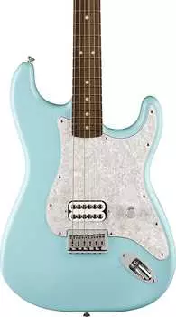Электрогитара Fender Limited Edition Tom Delonge Stratocaster, Daphne Blue w/ Deluxe Gig Bag