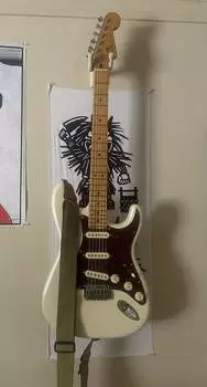 Электрогитара Fender Player Plus Stratocaster 2022 - Olympic Pearl