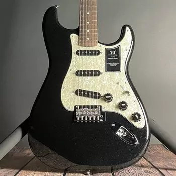 Электрогитара Fender Stratocaster, Rosewood- Nebula Noir
