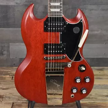 Электрогитара Gibson SG Standard '61 Faded Maestro Vibrola - Vintage Cherry with Hard Shell Case