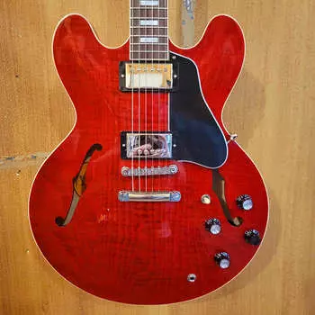 Электрогитара Gibson USA ES-335 Figured 2023 - Sixties Cherry w/ Hard Case