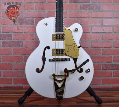 Электрогитара Gretsch G6136TG Players Edition Falcon Hollow Body with Bigsby White 2023 w/OHSC