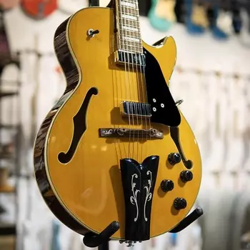 Электрогитара Ibanez GB10EMAA George Benson Signature, античный янтарь