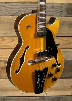 Электрогитара Ibanez George Benson Signature GB10EM Hollowbody Electric Guitar Antique Amber