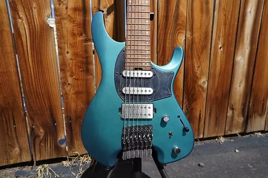 Электрогитара Ibanez Q547BMM- Blue Chameleon Metallic Matte Headless 7-String Electric Guitar w/ Gig Bag