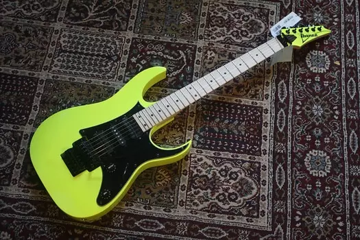 Электрогитара Ibanez RG550-DY Genesis Collection 2017 - Present - Desert Yellow