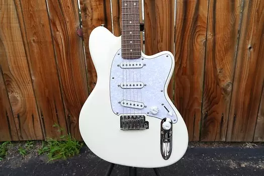 Электрогитара Ibanez Signature ICH100 - Vintage White 6-String Electric Guitar