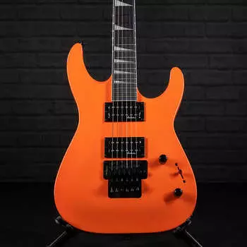 Электрогитара Jackson JS Series Dinky Arch Top JS32 DKA (неоновый оранжевый) JS Series Dinky Arch Top JS32 DKA Electric Guitar ()