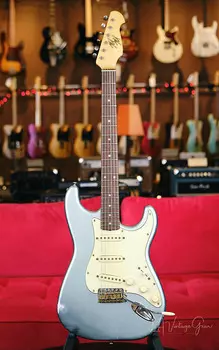 Электрогитара Mario Martin "Model S" - серебристая отделка Relic'd Firemist и звукосниматели Arcane '61 Experience! Mario "Model S" Electric Guitar - Relic'd Finish & Arcane '61 Experience Pickups!